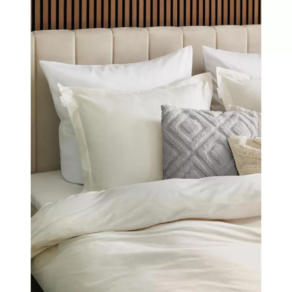 baumwollperkalkissenbezug_faith_mit_getufteter_verzierung_8-2.webp Online Westwing Collection Baumwollperkal-Kissenbezug Faith Mit Getufteter Verzierung