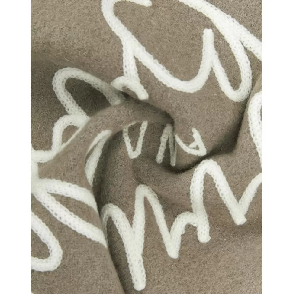 bestickte_kissenhulle_merry_and_bright_2-2.webp Discount Westwing Collection Bestickte Kissenhulle Merry And Bright