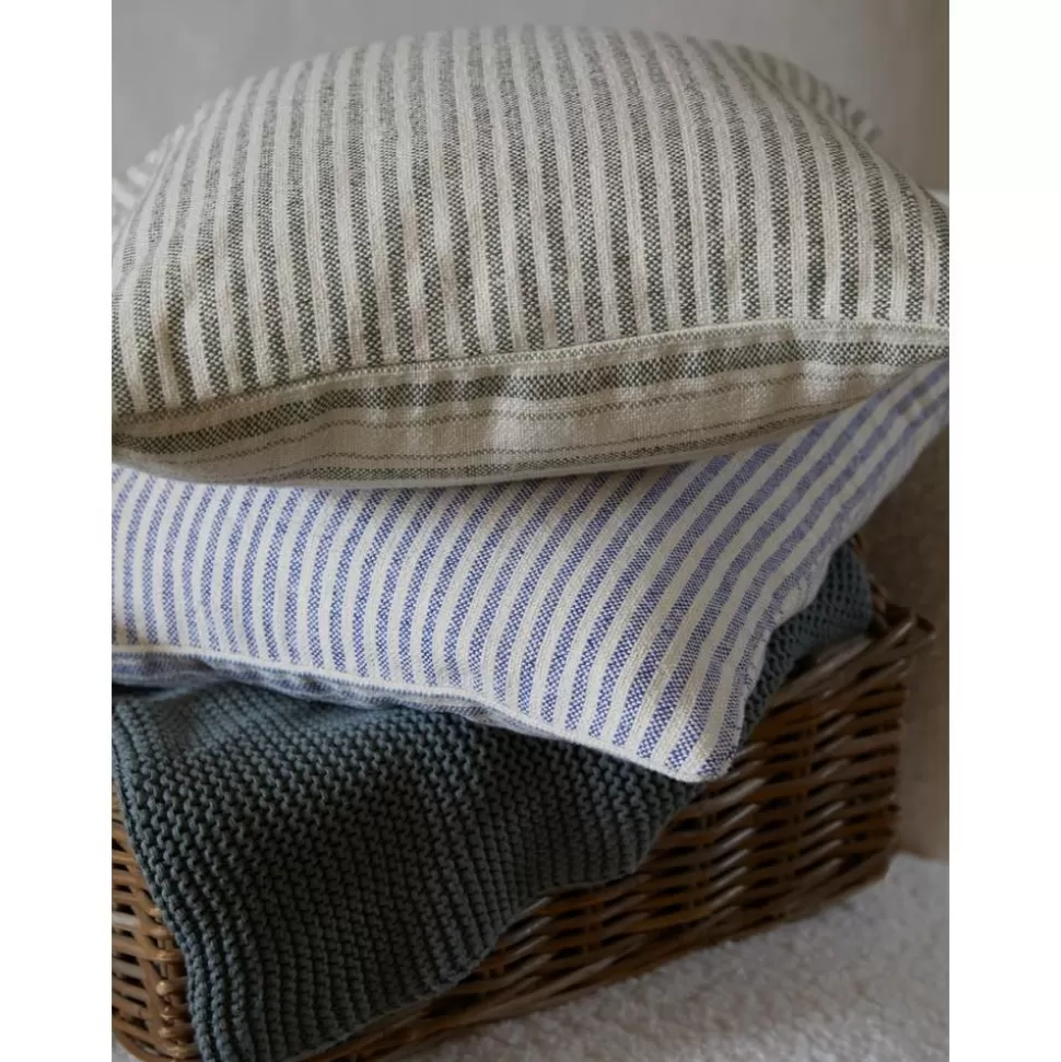 gestreifte_wendekissenhulle_lindsey_aus_recycelter_baumwolle_6-2.webp Clearance Westwing Collection Gestreifte Wendekissenhulle Lindsey Aus Recycelter Baumwolle