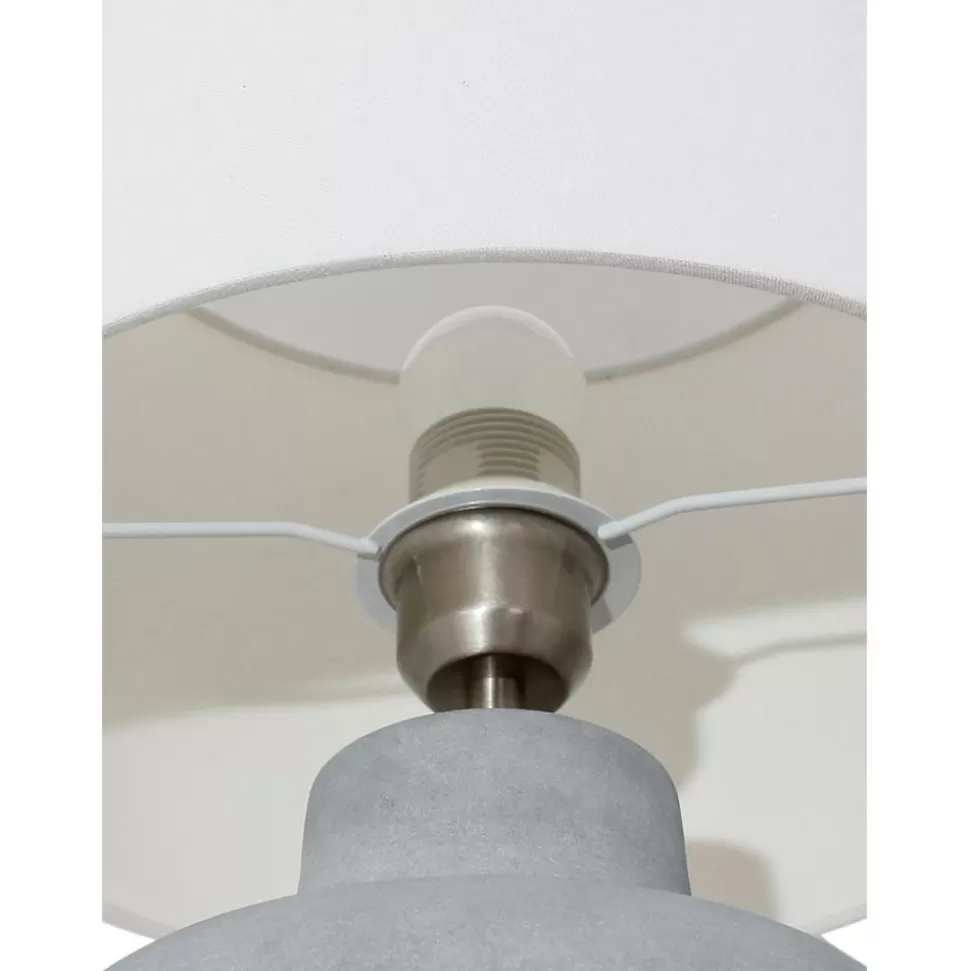 handgefertigte_tischlampe_ike_mit_betonfus_3-2.webp Sale Westwing Collection Handgefertigte Tischlampe Ike Mit Betonfus