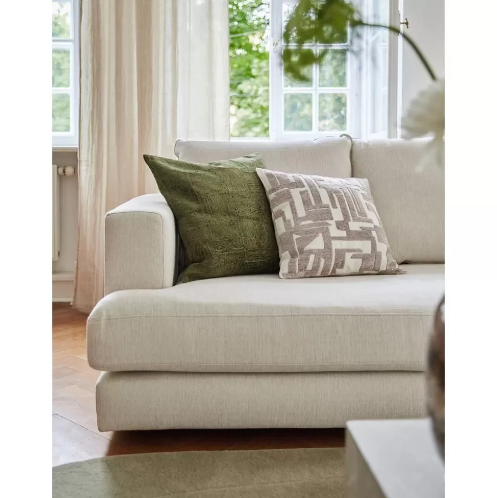 kissenhulle_fran_mit_chenillestickerei_1-6.webp Best Sale Westwing Collection Kissenhulle Fran Mit Chenille-Stickerei