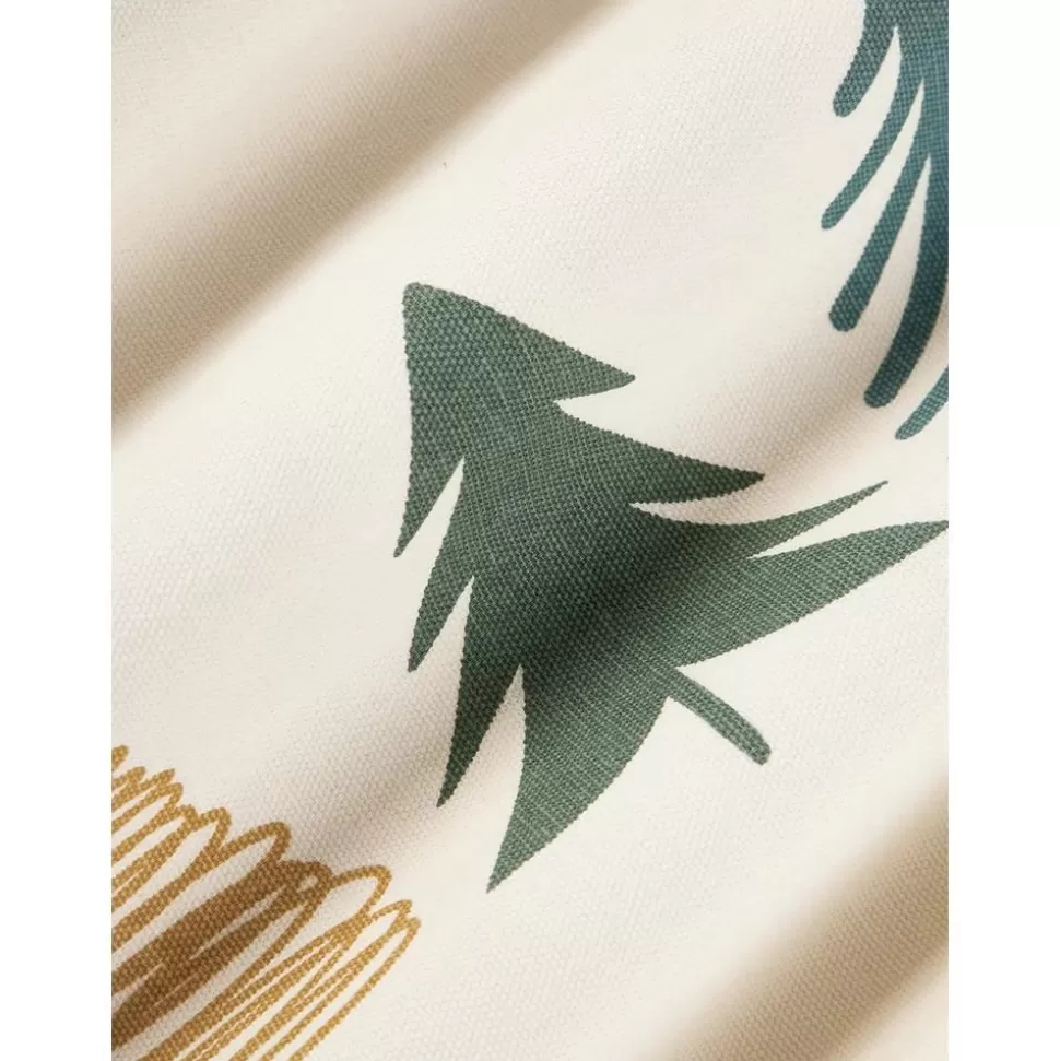 kissenhulle_neva_mit_winterlichem_motiv_und_pompons_5-2.webp Hot Westwing Collection Kissenhulle Neva Mit Winterlichem Motiv Und Pompons