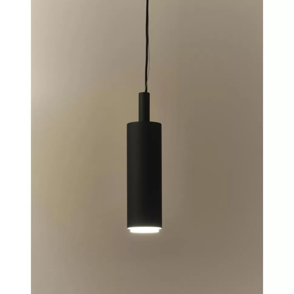 ledpendelleuchte_jari_aus_metall_3-4.webp Hot Westwing Collection Led-Pendelleuchte Jari Aus Metall