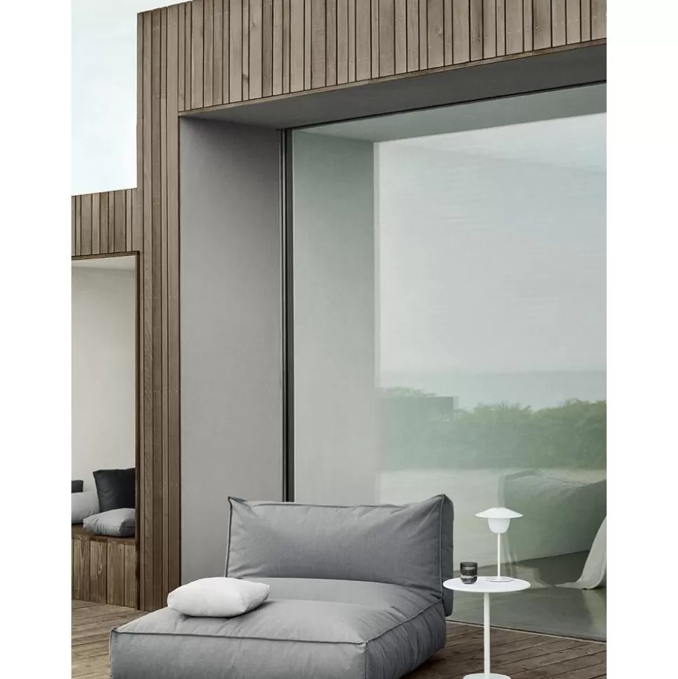 runder_gartenbeistelltisch_stay_2-2.webp Clearance Blomus Runder Garten-Beistelltisch Stay