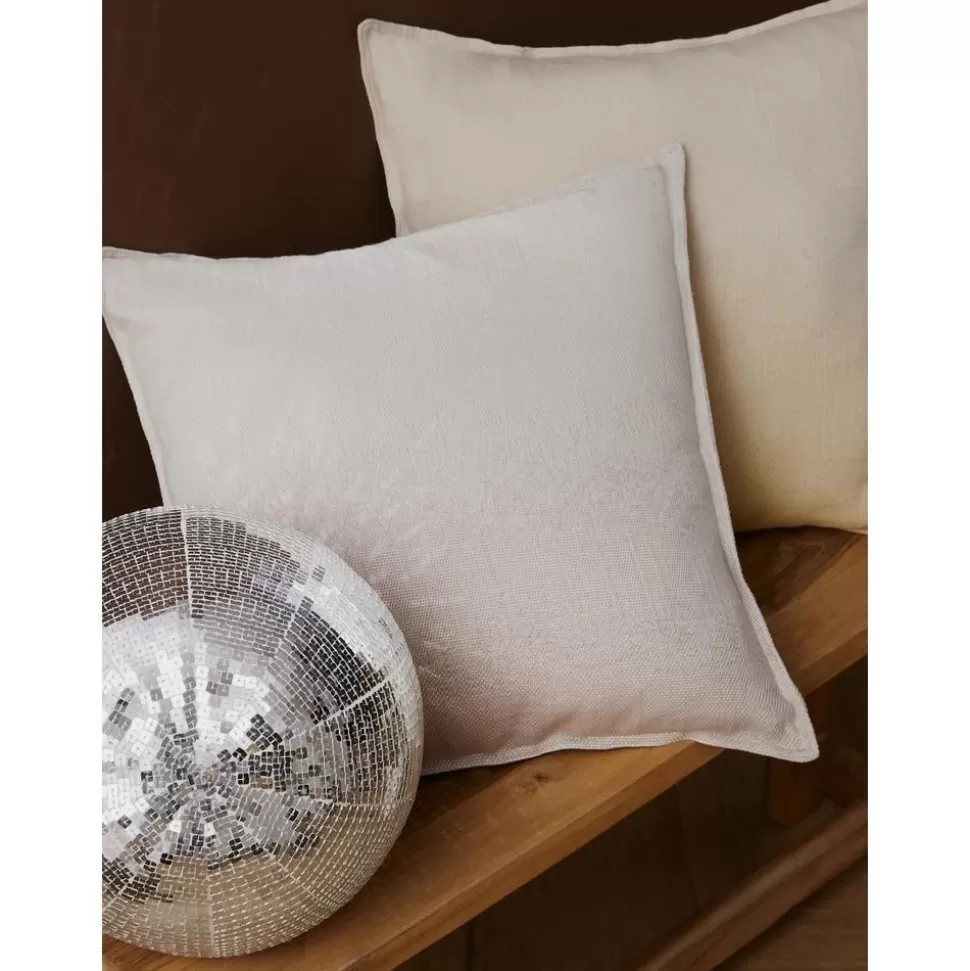 rundes_dekokissen_diva_mit_dekorativen_pailletten_4-2.webp Flash Sale Westwing Collection Rundes Dekokissen Diva Mit Dekorativen Pailletten