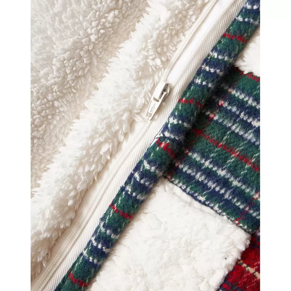 teddykissenhulle_elijah_mit_weihnachtlichem_motiv_3-2.webp Clearance Westwing Collection Teddy-Kissenhulle Elijah Mit Weihnachtlichem Motiv