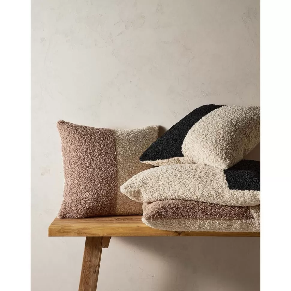 teddykissenhulle_mateo_8-11.webp Flash Sale Westwing Collection Teddy-Kissenhulle Mateo